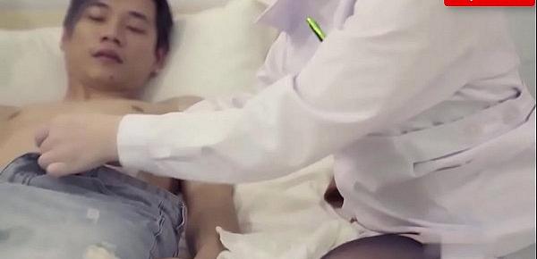  Chinese nurses massage the patient